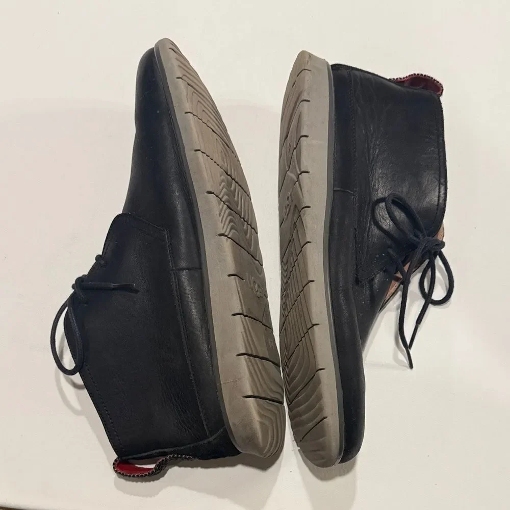 UGG Men's Black Chukka Boots